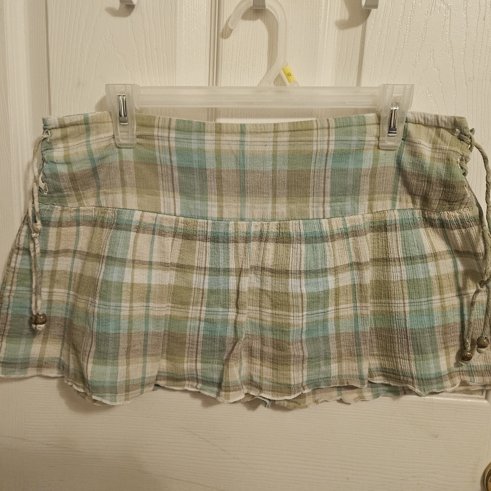 No Boundaries Vintage/Y2K Low-rise Green and Tan Plaid Mini Skirt - Picture 3 of 4